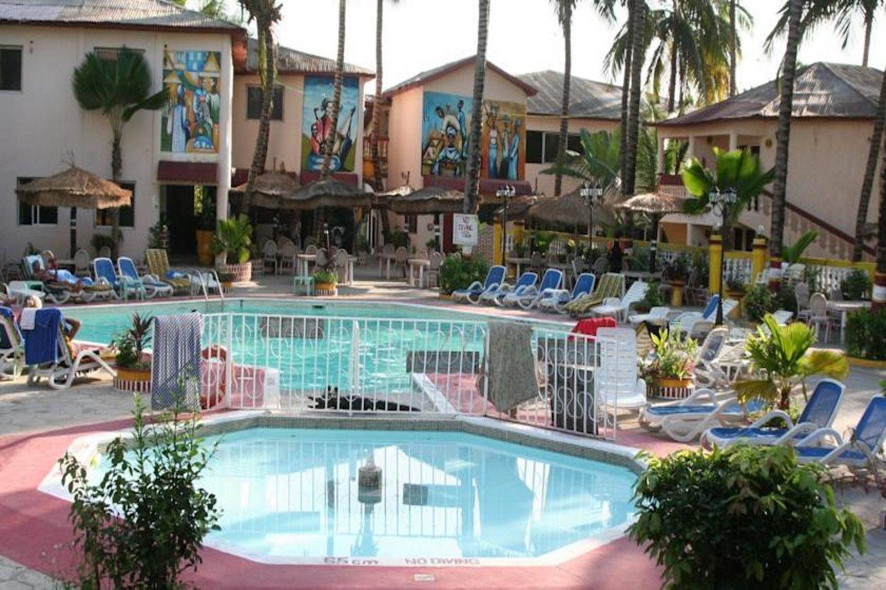 Palm Beach Hotel Kotu Eksteriør billede