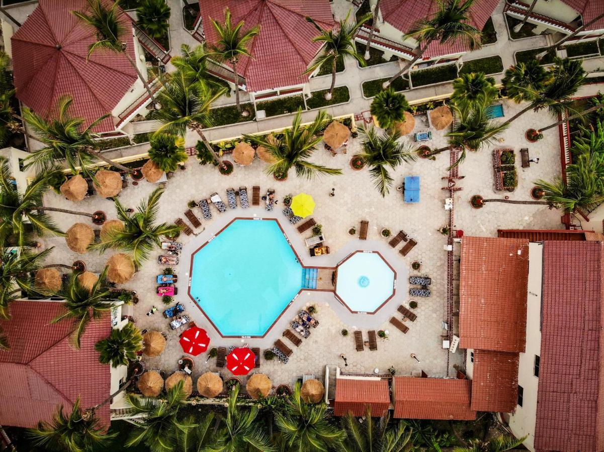Palm Beach Hotel Kotu Eksteriør billede