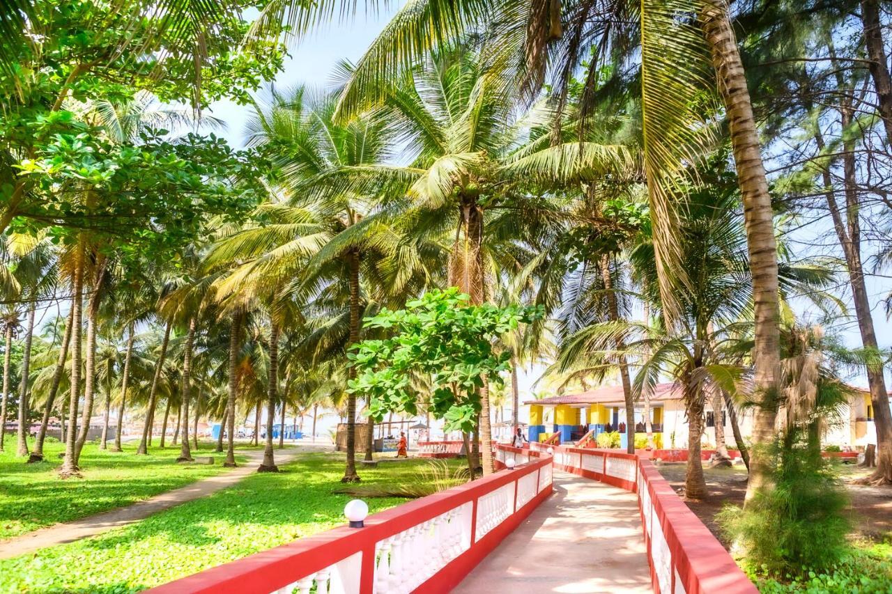 Palm Beach Hotel Kotu Eksteriør billede