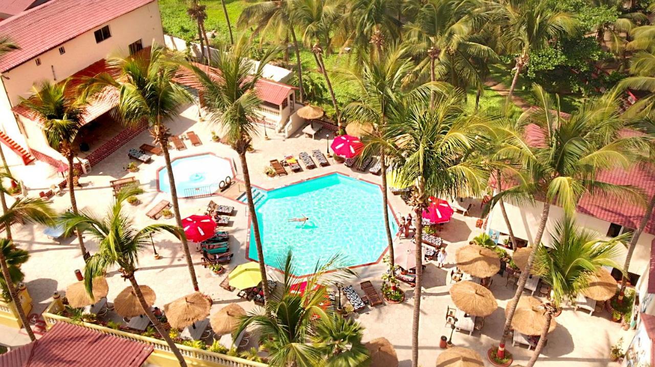 Palm Beach Hotel Kotu Eksteriør billede
