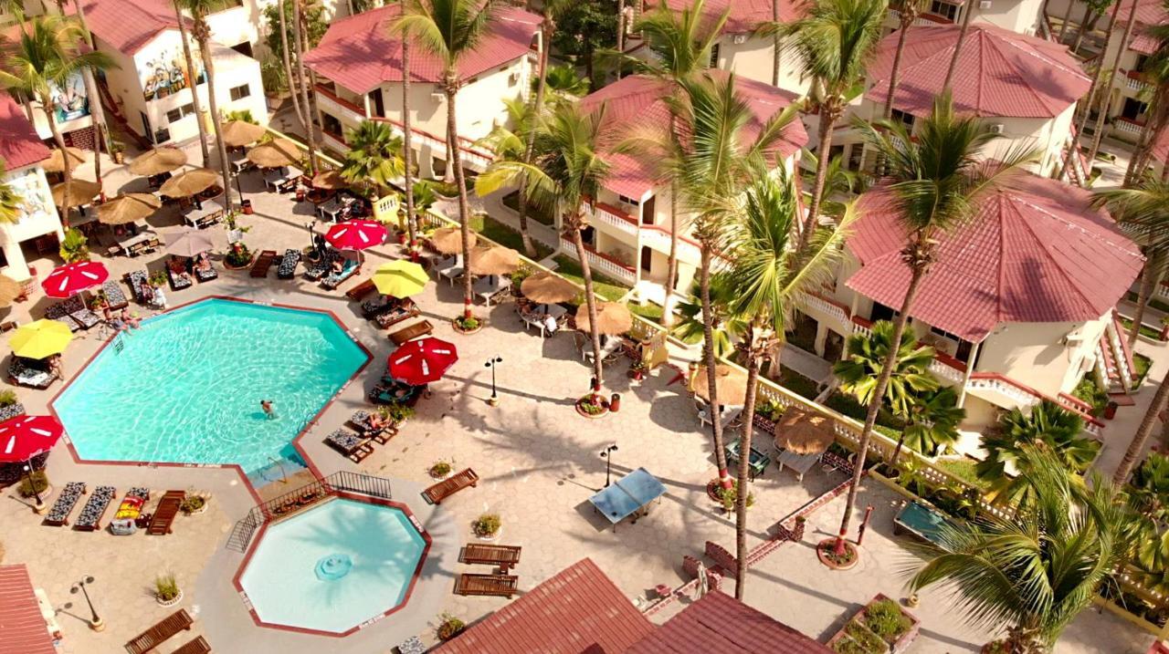 Palm Beach Hotel Kotu Eksteriør billede