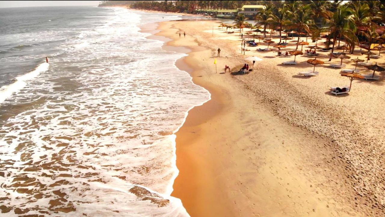 Palm Beach Hotel Kotu Eksteriør billede